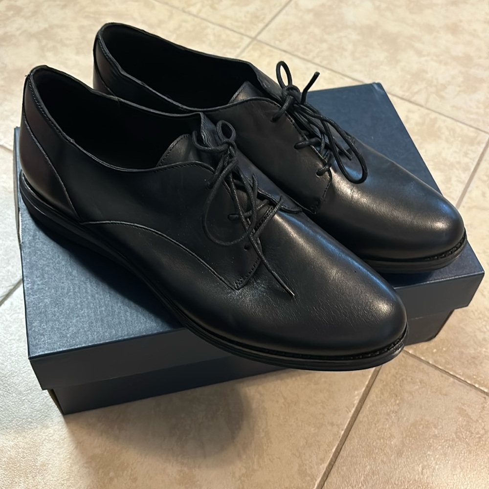 Women’s Cole Haan ØriginalGrand Plain Oxfords in Black size 11
